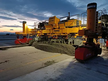 Аренда бетоноукладчика GOMACO GHP-2800 Аренда бетоноукладчика GOMACO GHP-2800